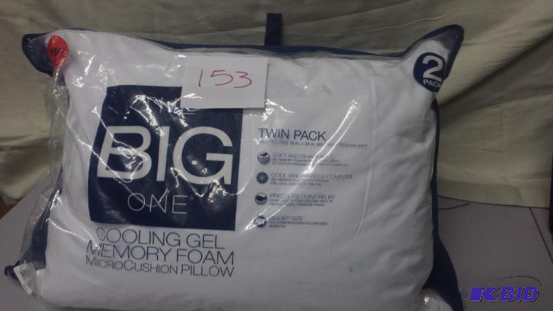 lot 153 image: Gel Pillows