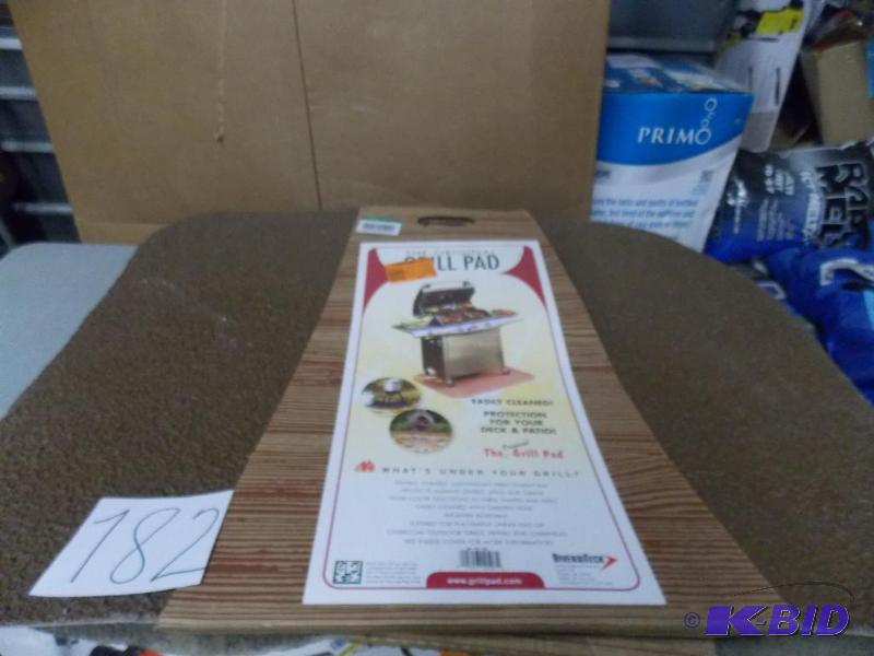 lot 182 image: Grill Mat New