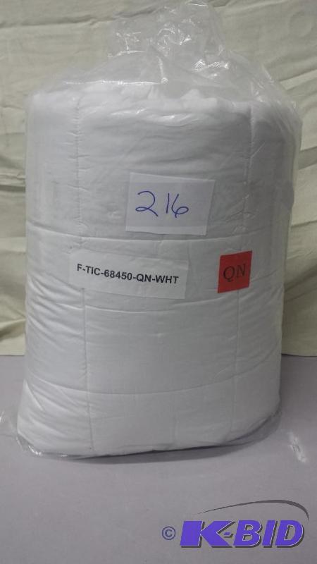 lot 216 image: Comforter