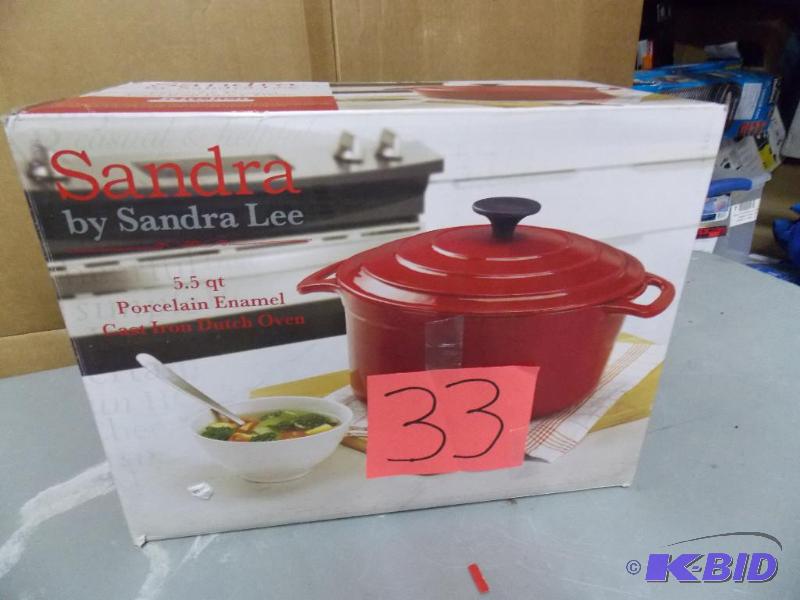 lot 33 image: Sandra Lee 5.5 QT Porcelain Enamel Cast  Iron Dutch Oven New