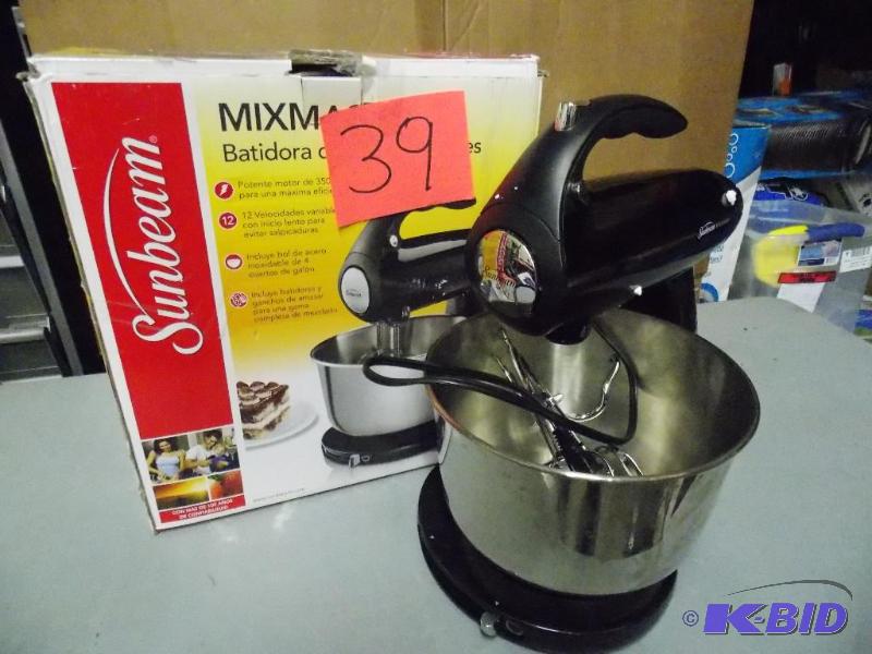 lot 39 image: Sunbeam Mixmaster- this is a customer return. It was tested and it works