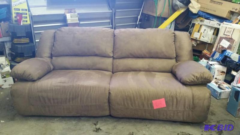 lot 67 image: Power Recliner Sofa