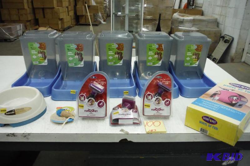 Lot of pet supplies