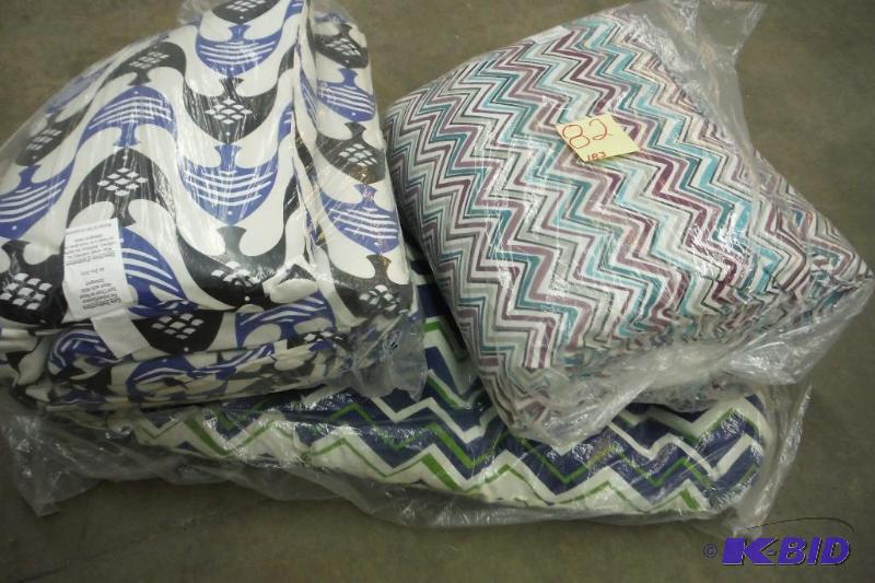 Lot of 3 mismatched Lawn chair cushions