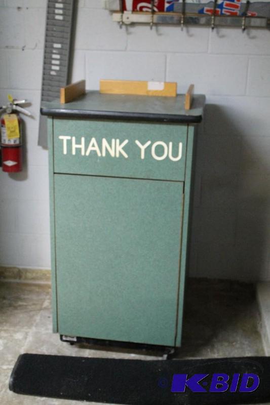 Tray And Trash Podium 36 Gallons Trash&nbspR...