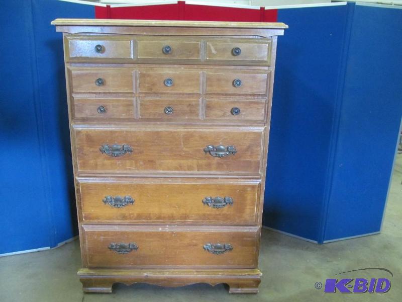 lot 137 image: Dresser