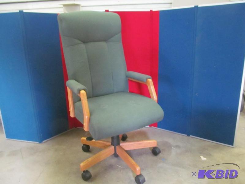 lot 141 image: Chair