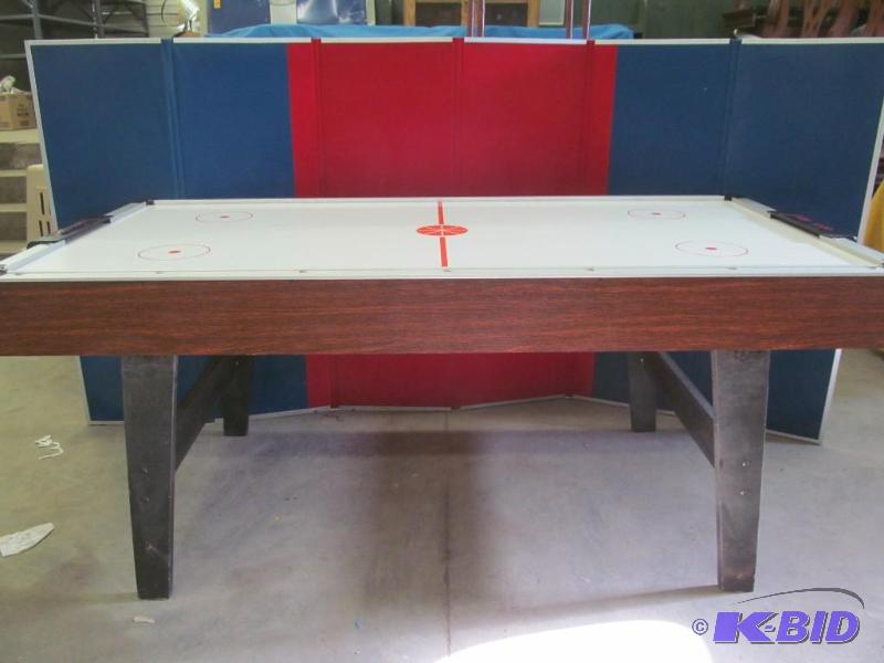 lot 157 image: Hockey Table