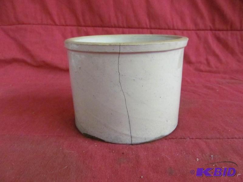 lot 41 image: Crock