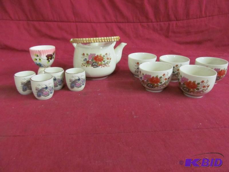 lot 54 image: Tea Set