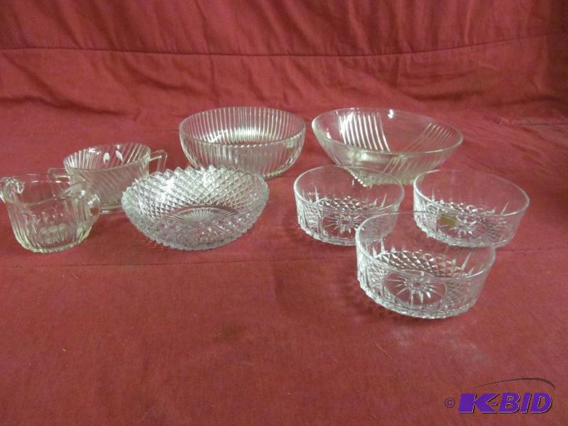 lot 61 image: Bowls