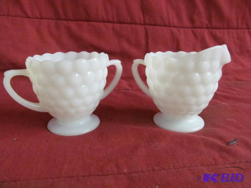 lot 66 image: Cream and Sugar