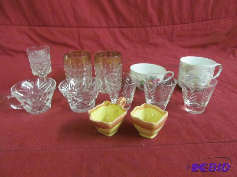 lot 78 image: Glasses