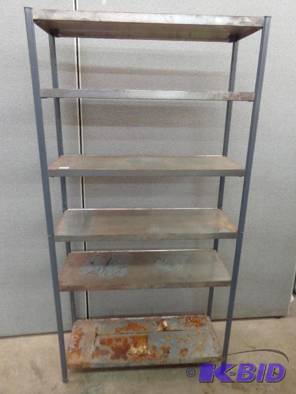 lot 135 image: Metal Shelving   6 Tear Unit  30" W x 60...