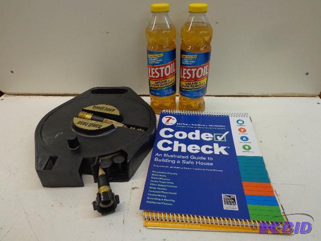 lot 32 image: Items to Have on Hand   Compact HandiHose  He...