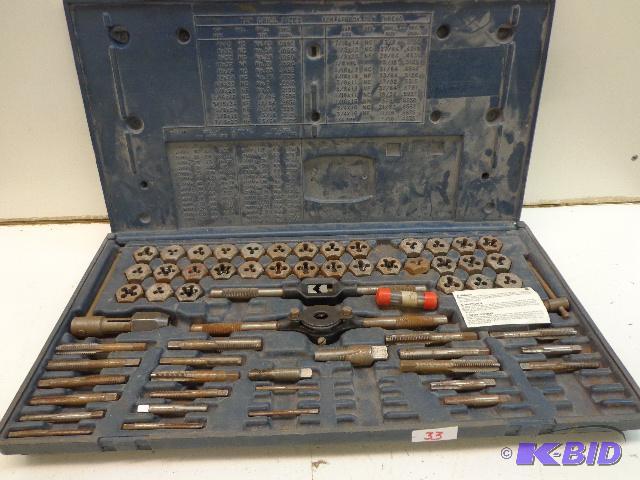lot 33 image: Craftsman Tap and Hex Die Set   Standard Thre...