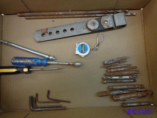 lot 46 image: Mix and Match   ChucksBits  Mini Tape Measur...