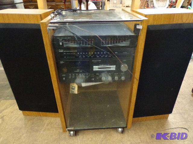 lot 77 image: AMFM Stereo ReceiverCassette   Montgomery W...