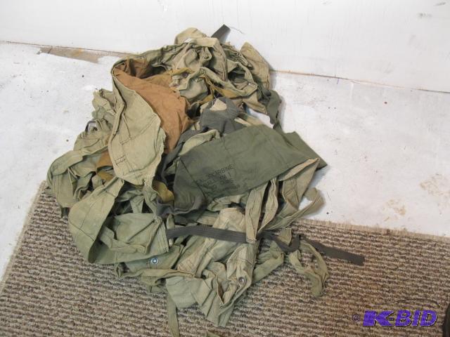 lot 44 image: Large lot of Military stripper clip pouches...
