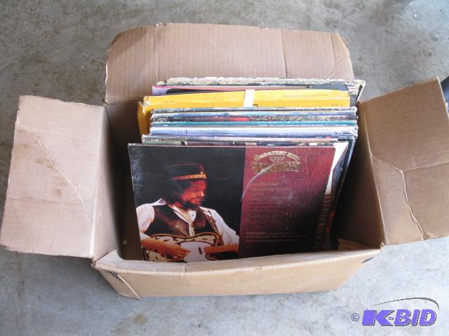 Box of 20 vintage records...
