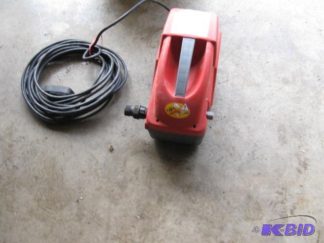 Pressure washer with no hose or sprayer, work...