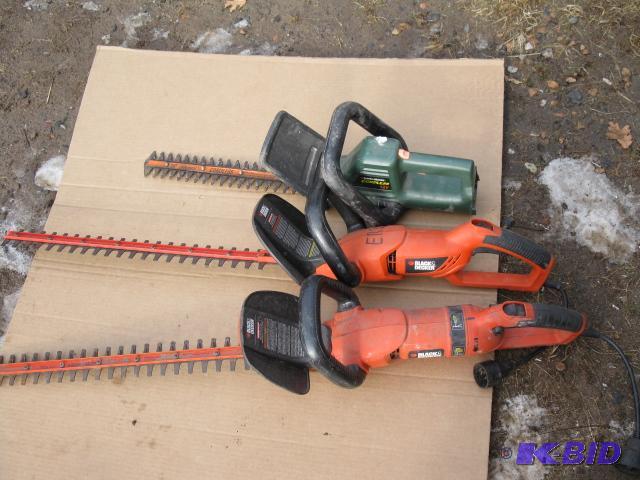 3 hedge trimmers, battery operated with no ba...