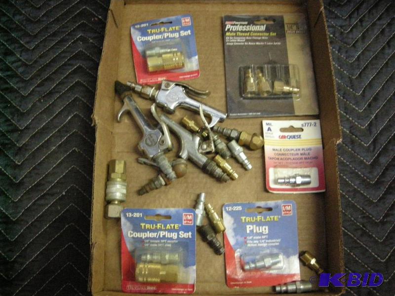 lot 110 image: Air tool plugs and accessories