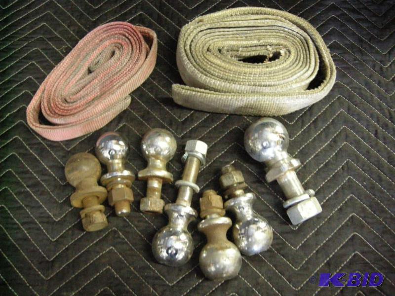 lot 120 image: Ball hitches and tow straps