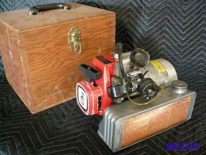 lot 18 image: Tiny Tiger mini generator