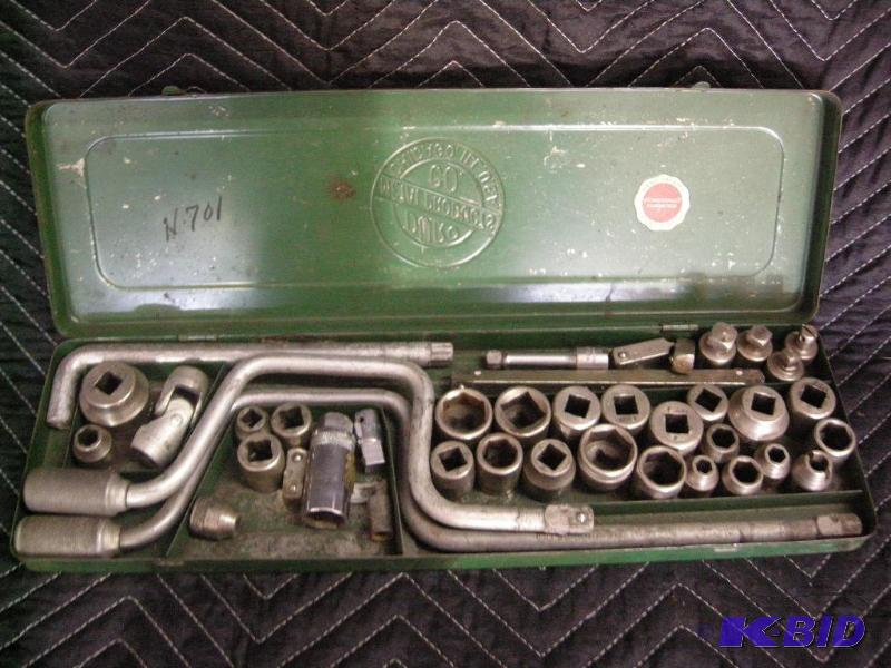 lot 27 image: Duro Metal Products sockets
