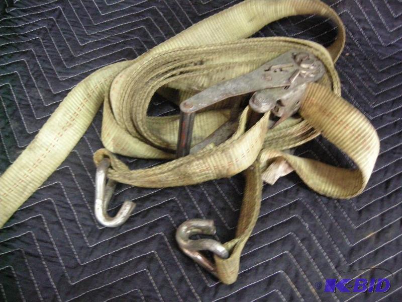 lot 33 image: Large 2 ratchet strap