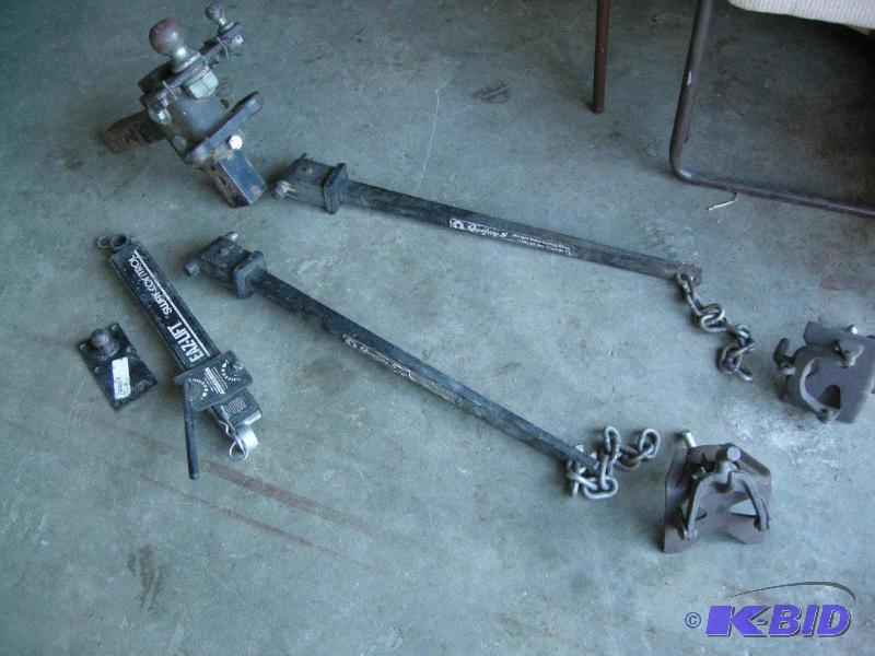 lot 39 image: Weight distribution equalizer hitch