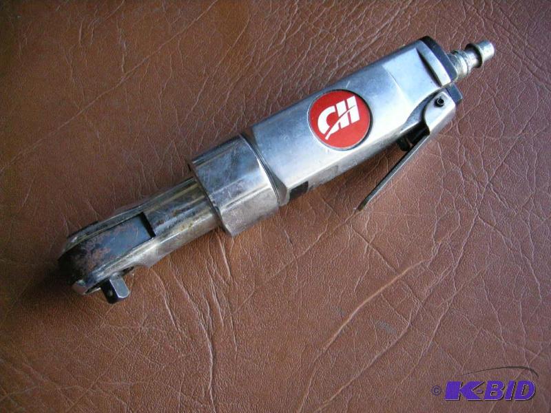 lot 41 image: Campbell Hausfeld 14 air ratchet
