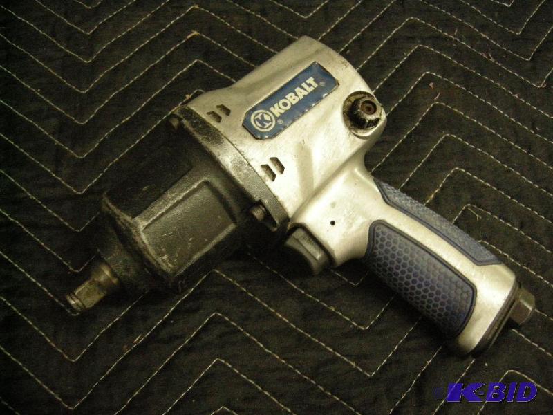 lot 80 image: Kobalt 12 impact wrench