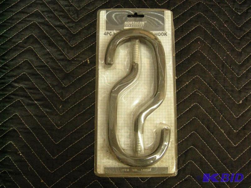 lot 84 image: 4pc HD hook set