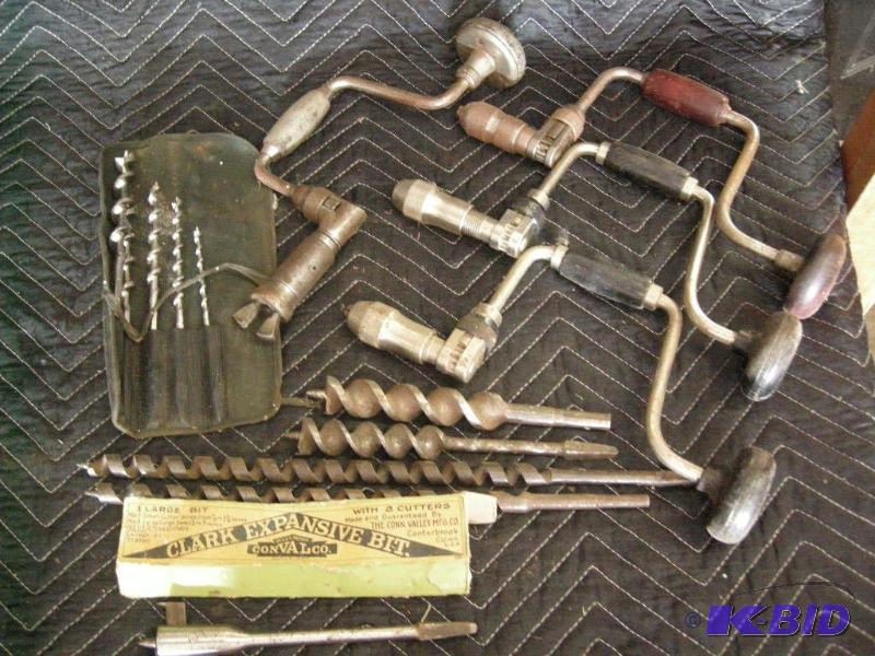 lot 88 image: 4 Hand drill braces