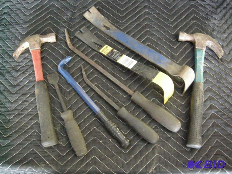 lot 95 image: Group hammerspry-bars