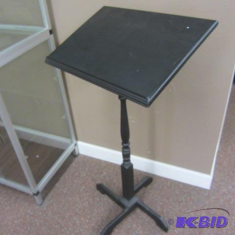 Speakers Stand