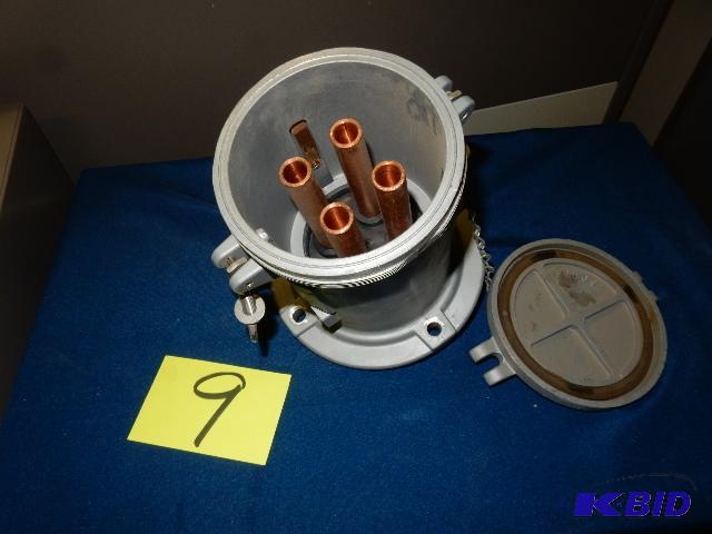 APPLETON PLUGS