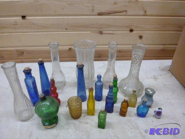 lot 167 image: Miscellaneous Vases and Collector Bottles...