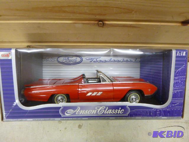 lot 17 image: 1963 Ford Thunderbird Anson Classic die cast ...