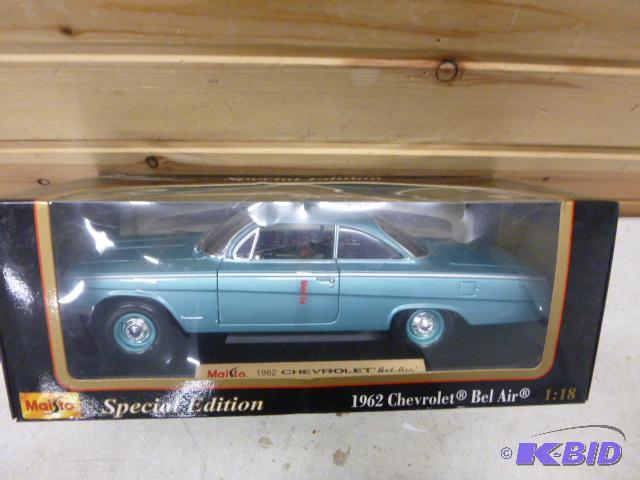 lot 3 image: 1962 Chevrolet Bel Air Maisto Special Edition...