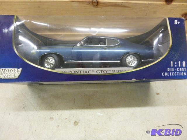 lot 6 image: 1969 Pontiac GTO Judge Motor Max die cast car...