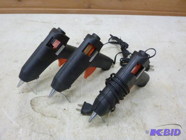 lot 71 image: Three Glue Guns...