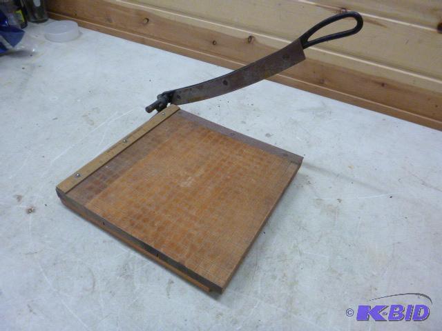 lot 95 image: Milton Bradley Studio Paper Cutter...