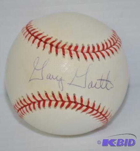 Gary Gaetti autographed baseball OMLB authent...