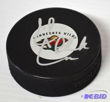Cal Clutterbuck autographed&nbspMinnesota Wi...