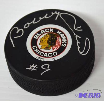 Bobby Hull autographed puck NHL Chicago Black...