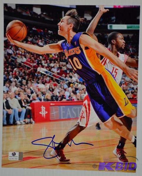 Steve Nash autograph 8x 10&quot photo certif...