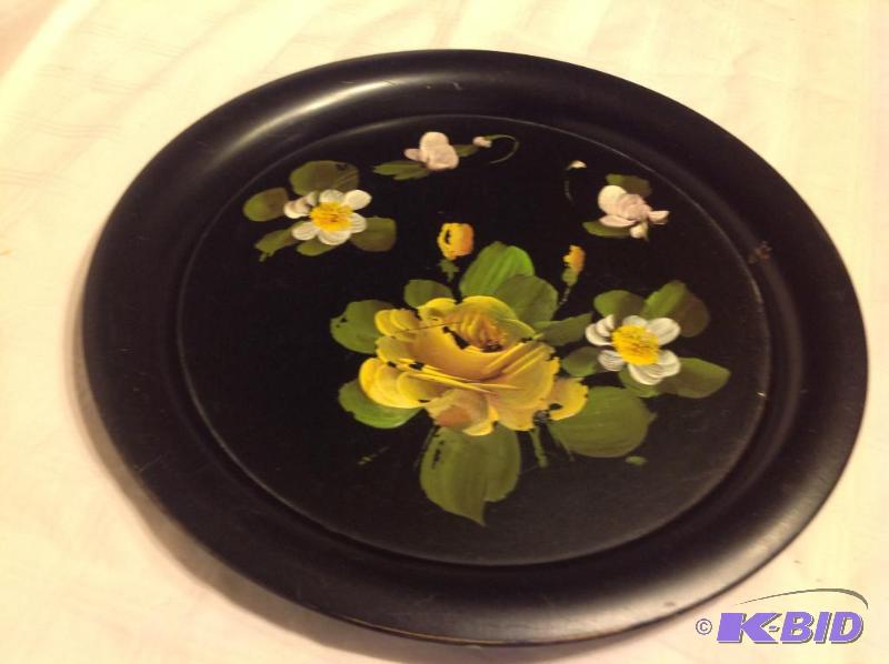 lot 43 image: Hand Painted Tray